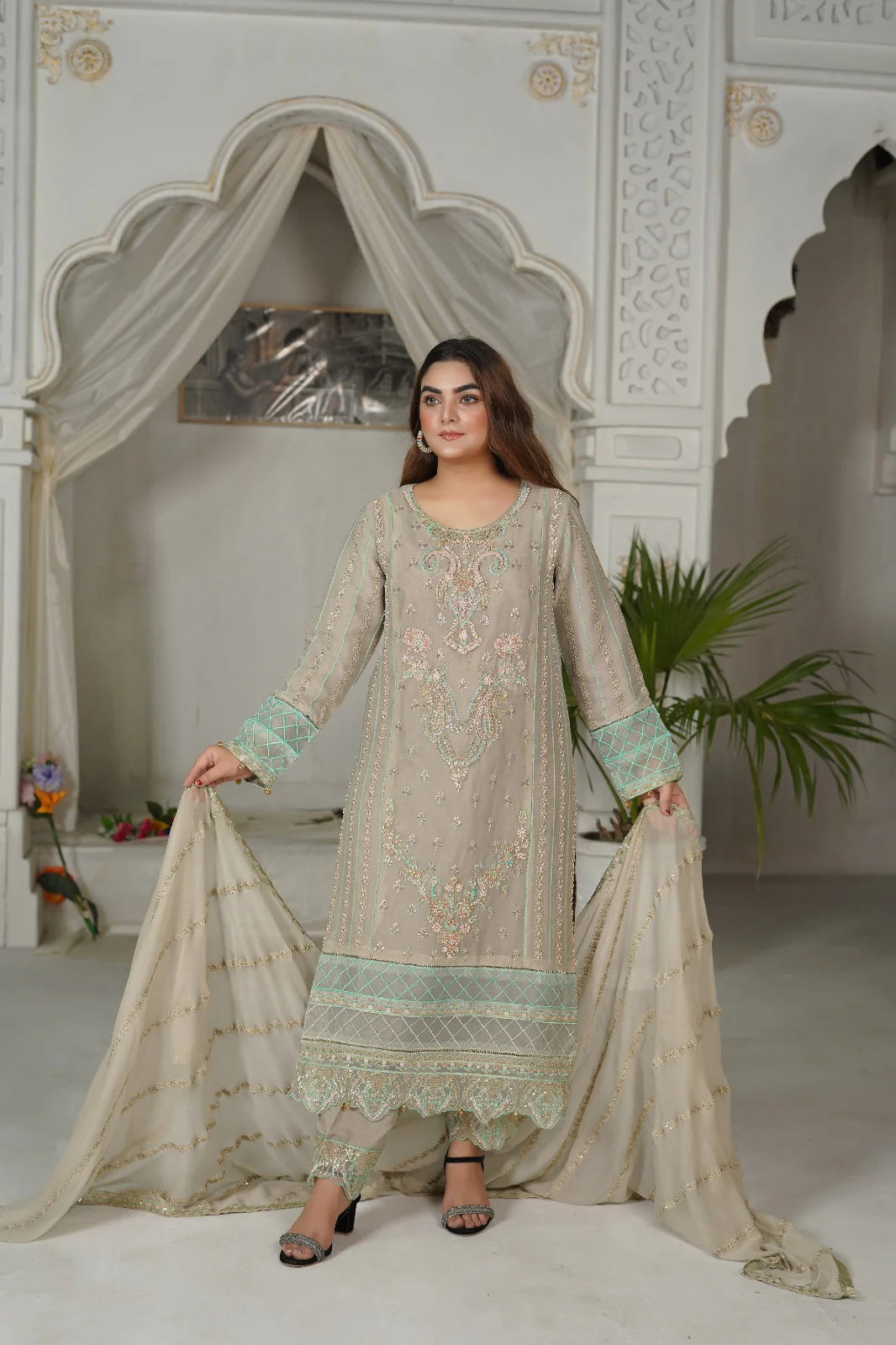 BLOSSOM GRACE | SS-1036 – Grey Chiffon Kurta Set by Sundar Stitch