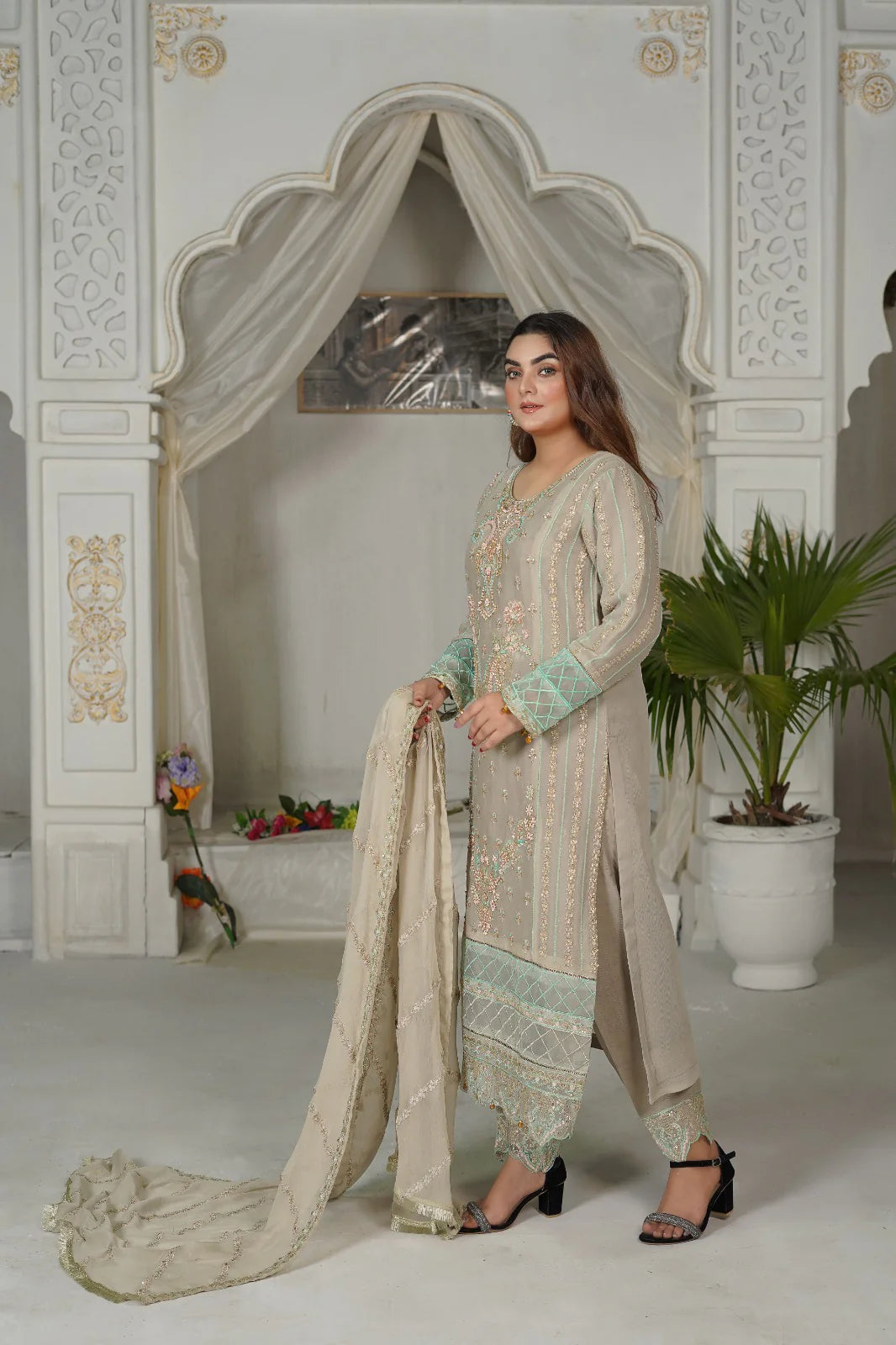 BLOSSOM GRACE | SS-1036 – Grey Chiffon Kurta Set by Sundar Stitch