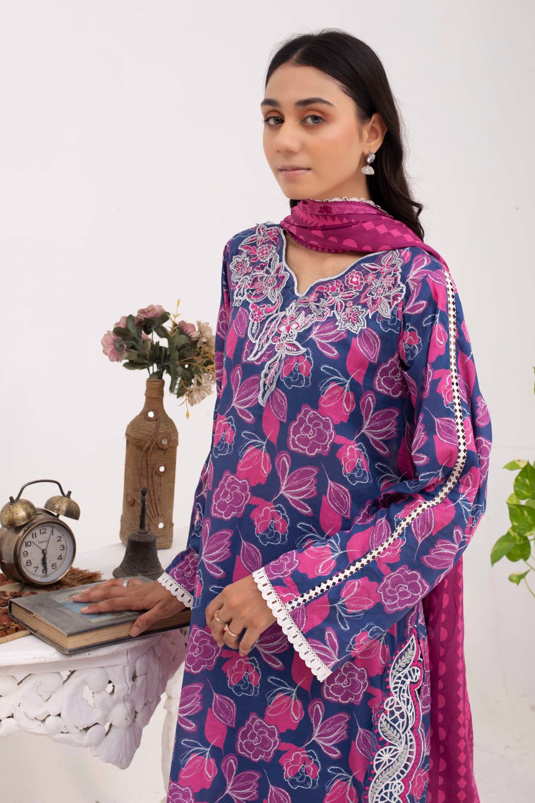 LIMEBLUSH | SS-1011 – Red Lawn Farshi Shalwar Kurta Set