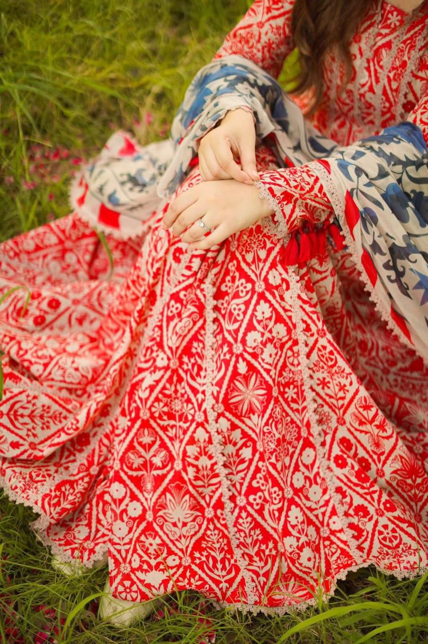 Embroidered & Printed Lawn 3 Piece Stitched Dress