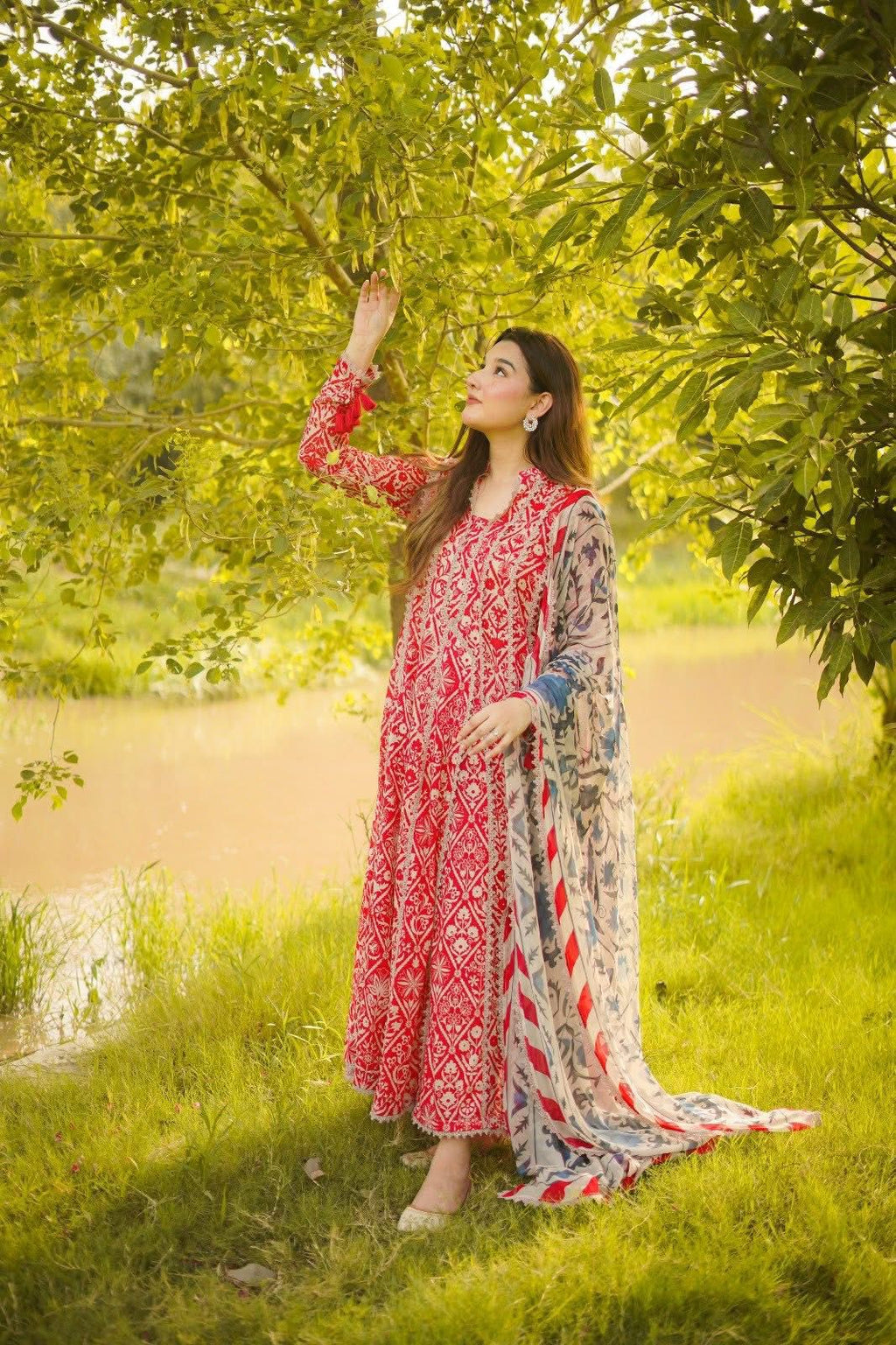 Embroidered & Printed Lawn 3 Piece Stitched Dress