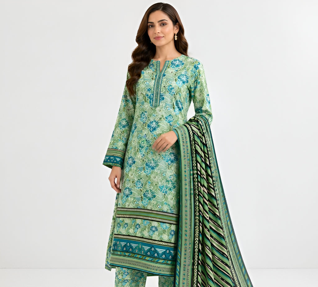 Fresh greens aur soft lawn cotton — summer ka perfect combo. 🌿